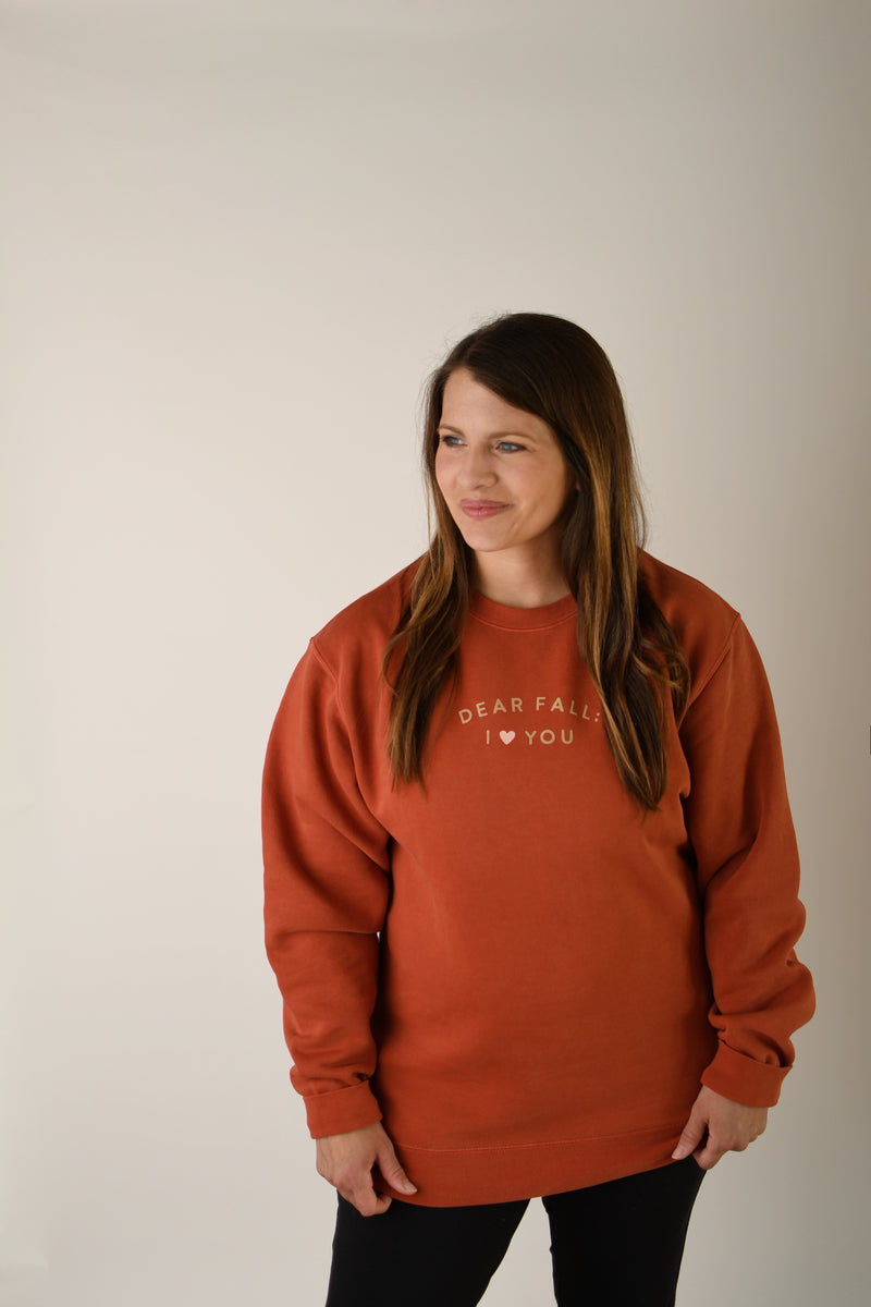 DEAR FALL: I LOVE YOU SWEATSHIRT | AMBER