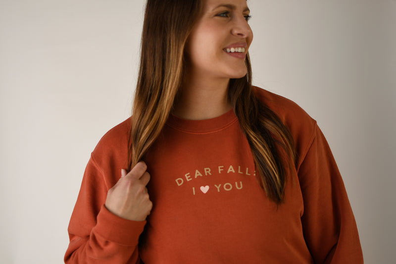 DEAR FALL: I LOVE YOU SWEATSHIRT | AMBER