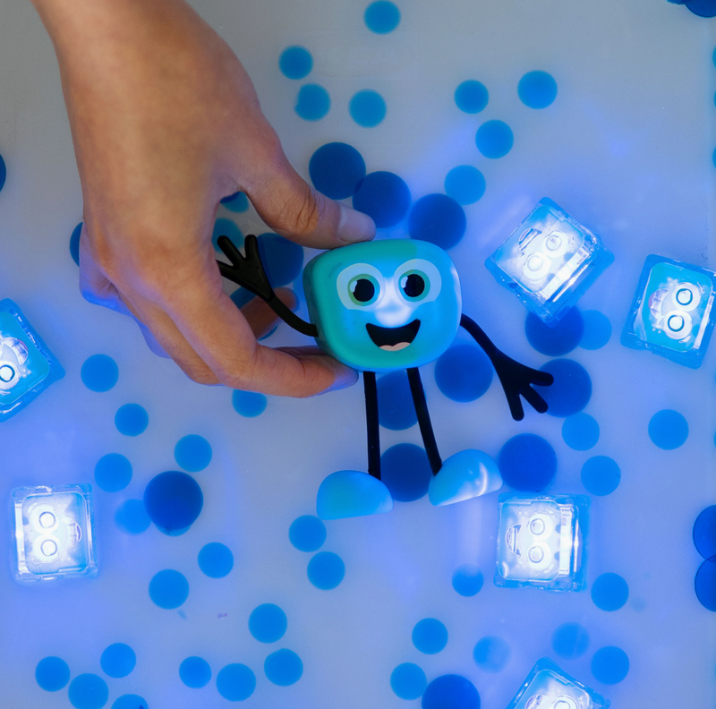 Glo Pals - Blair Character + Light Up Cubes