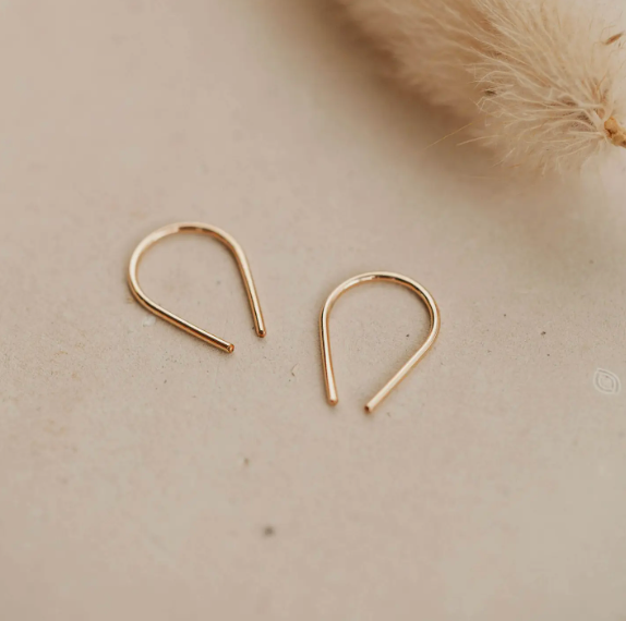 Tiny Horseshoe Earrings | 14kt Gold Fill