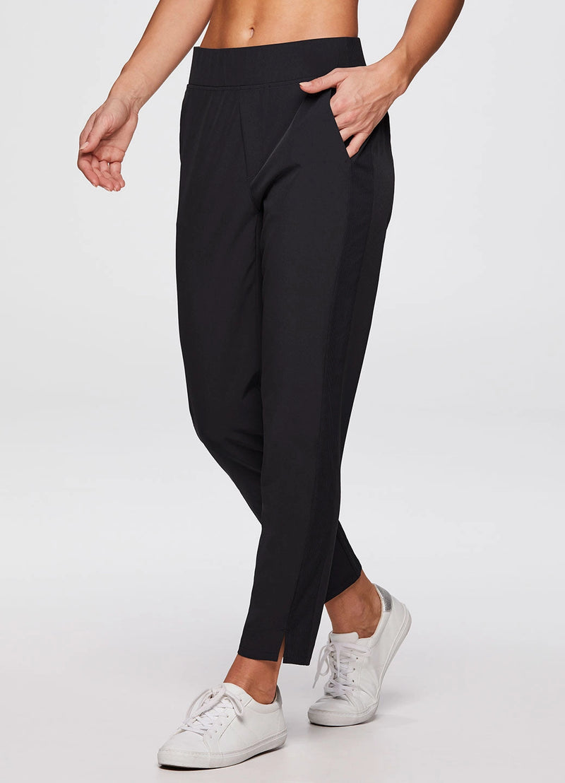 Ribbed Ankle Pant