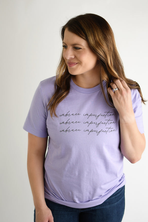 EMBRACE IMPERFECTION TEE IN LAVENDER